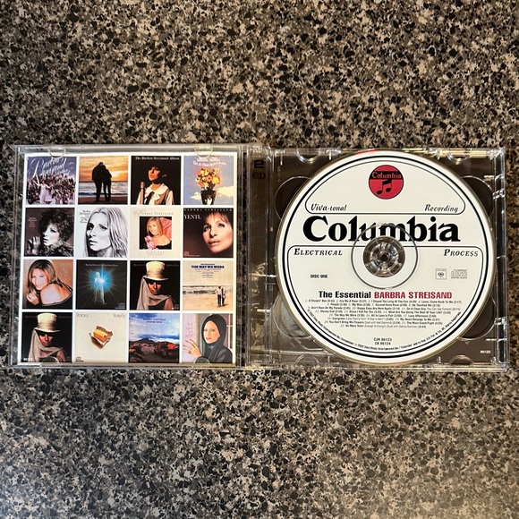 Barbara Streisand The Essential 2 CD Set - Picture 3 of 5